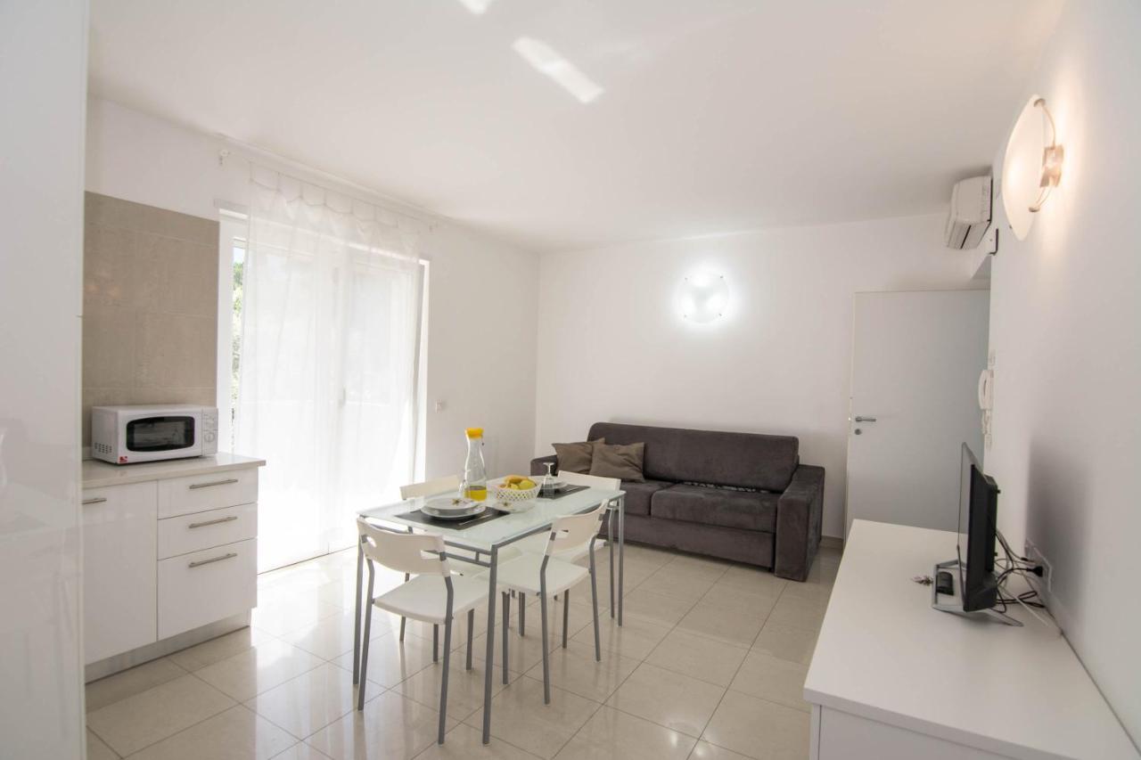 Appartamenti Laly Arco Bagian luar foto